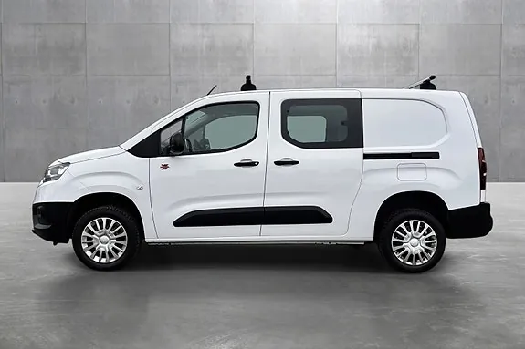 Toyota Proace City 2024 photo 2