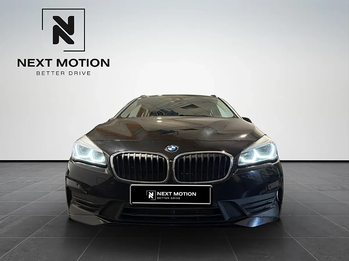 BMW 2 Series 2020 photo 2