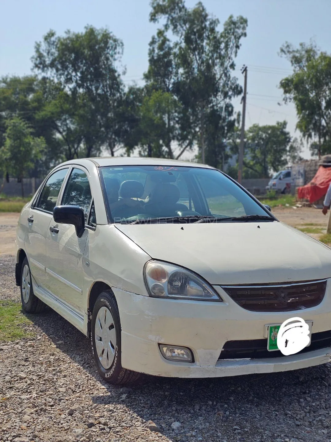 Suzuki Liana