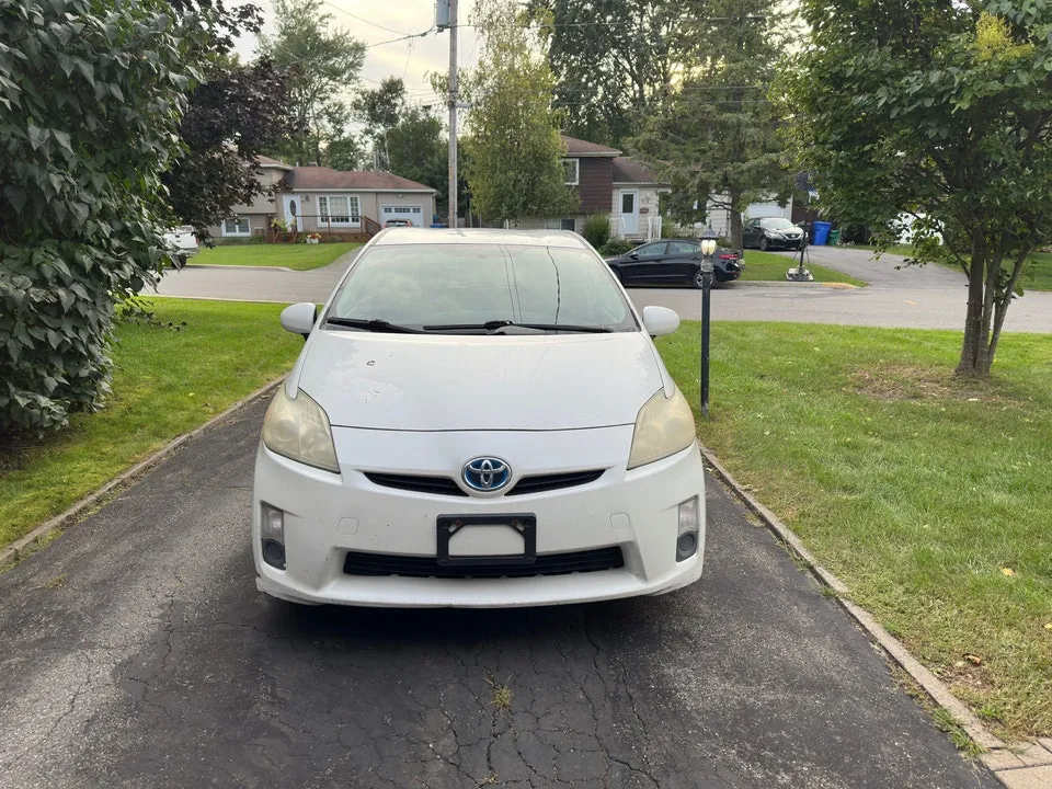 Toyota Prius 2010 photo 3