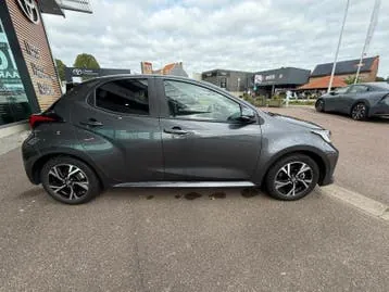 Toyota Yaris 2024 photo 3
