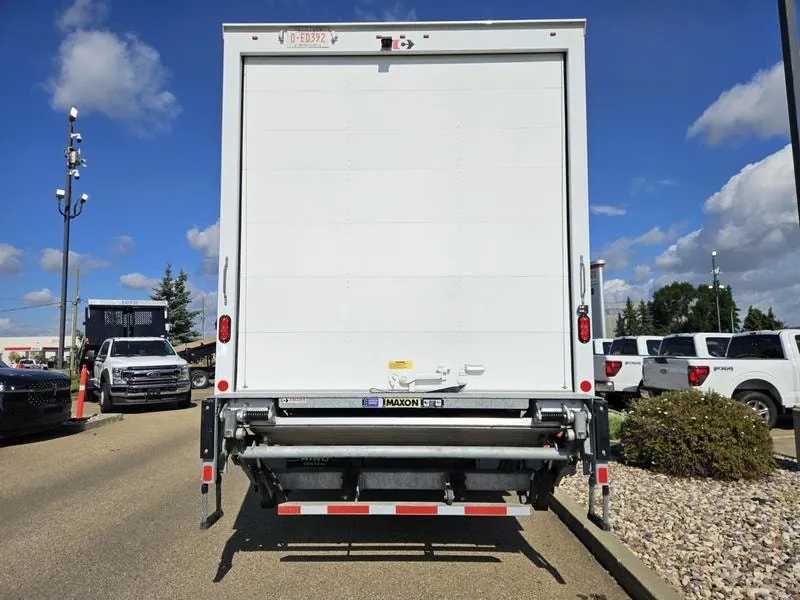 Ford F-750 2024 photo 4