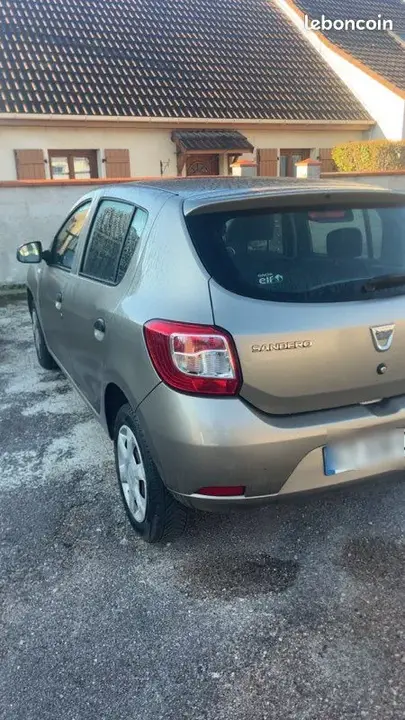 Dacia Sandero 2013 photo 3
