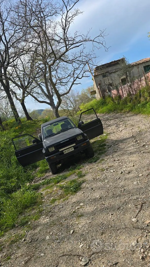 Daihatsu Feroza 1997 photo 4