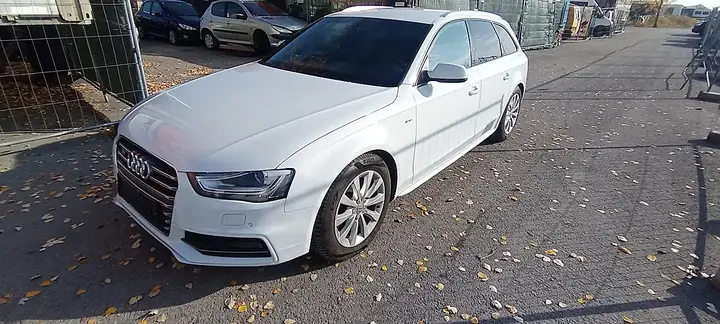 Audi A4 Avant 2015 photo 2