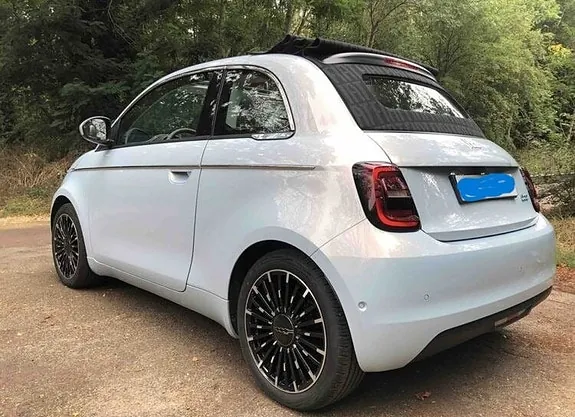Fiat 500E 2022 photo 2