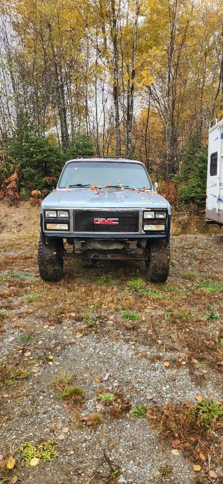 GMC Suburban 1989 photo 4