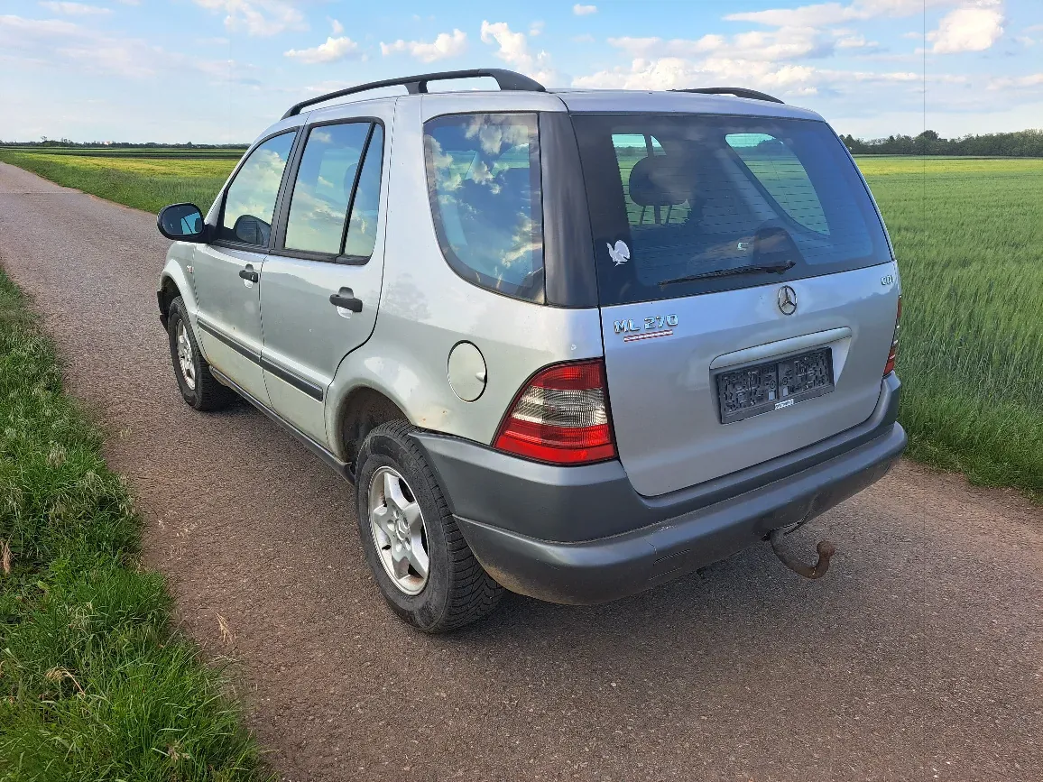 Mercedes-Benz Ml Class 2001 photo 2