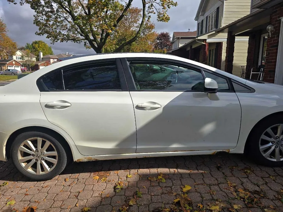 Honda Civic 2012 photo 5