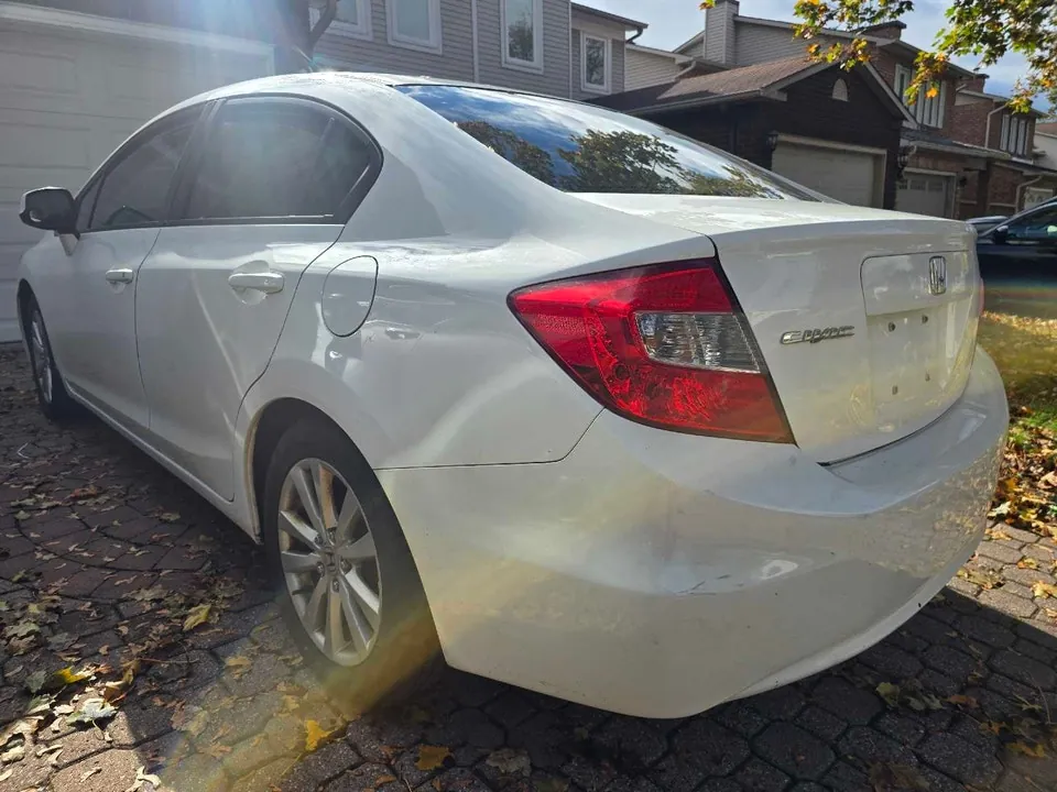 Honda Civic 2012 photo 3
