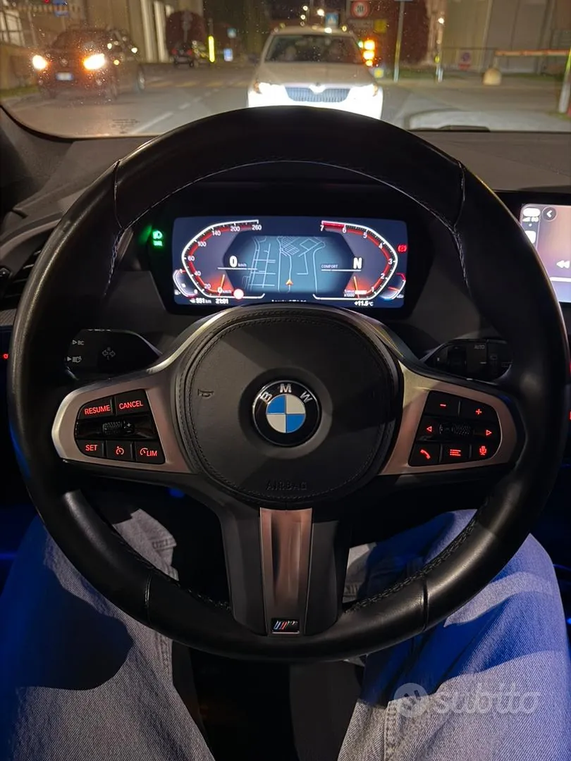BMW Serie 1 118I 2023 photo 5