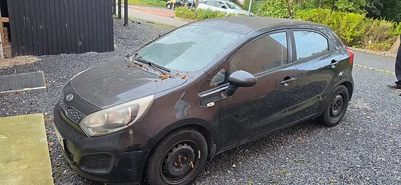 Kia Rio 2012 photo 2