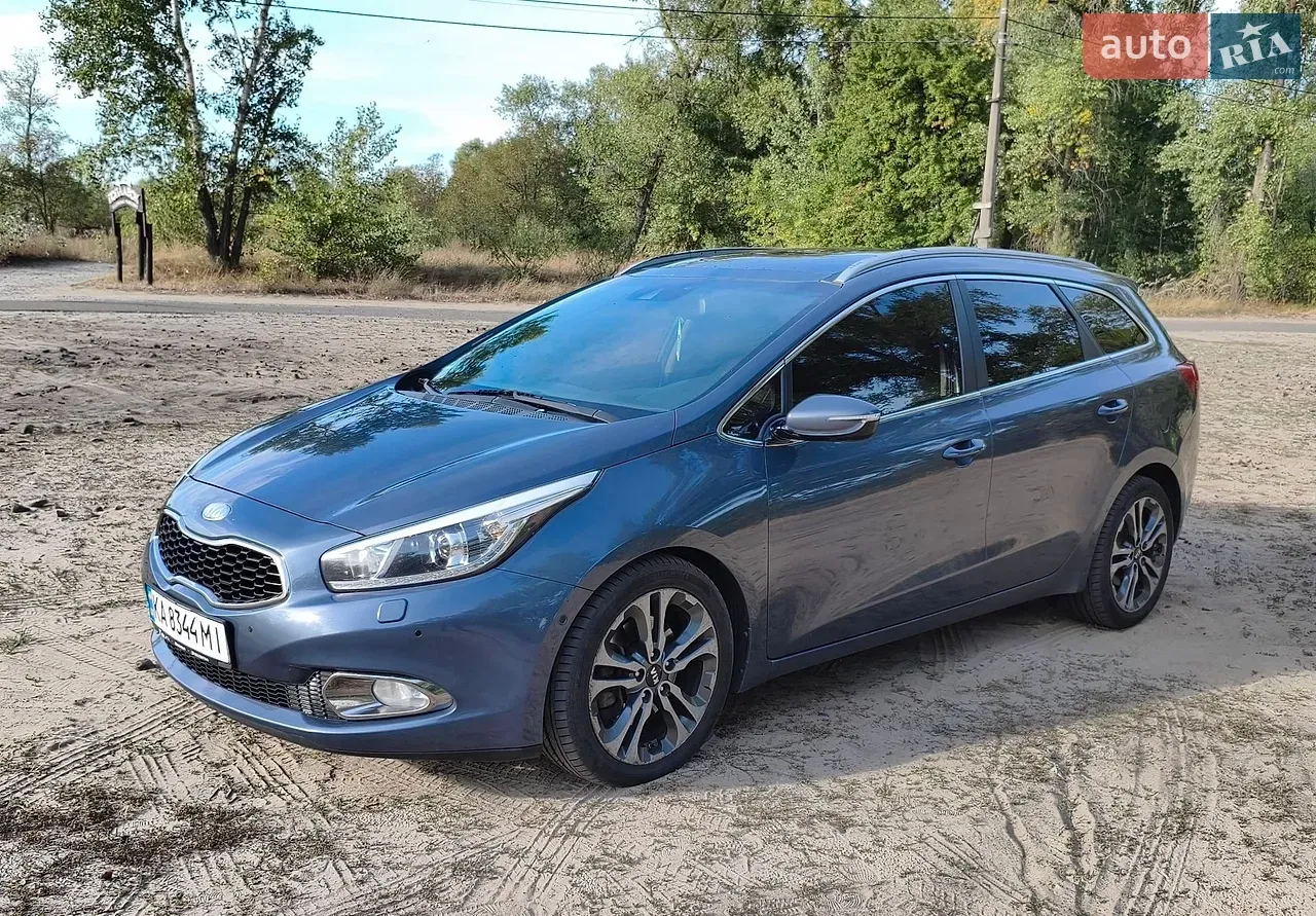 Kia Ceed 2013 photo 2