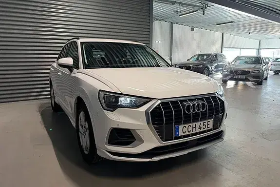 Audi Q3 2019 photo 3