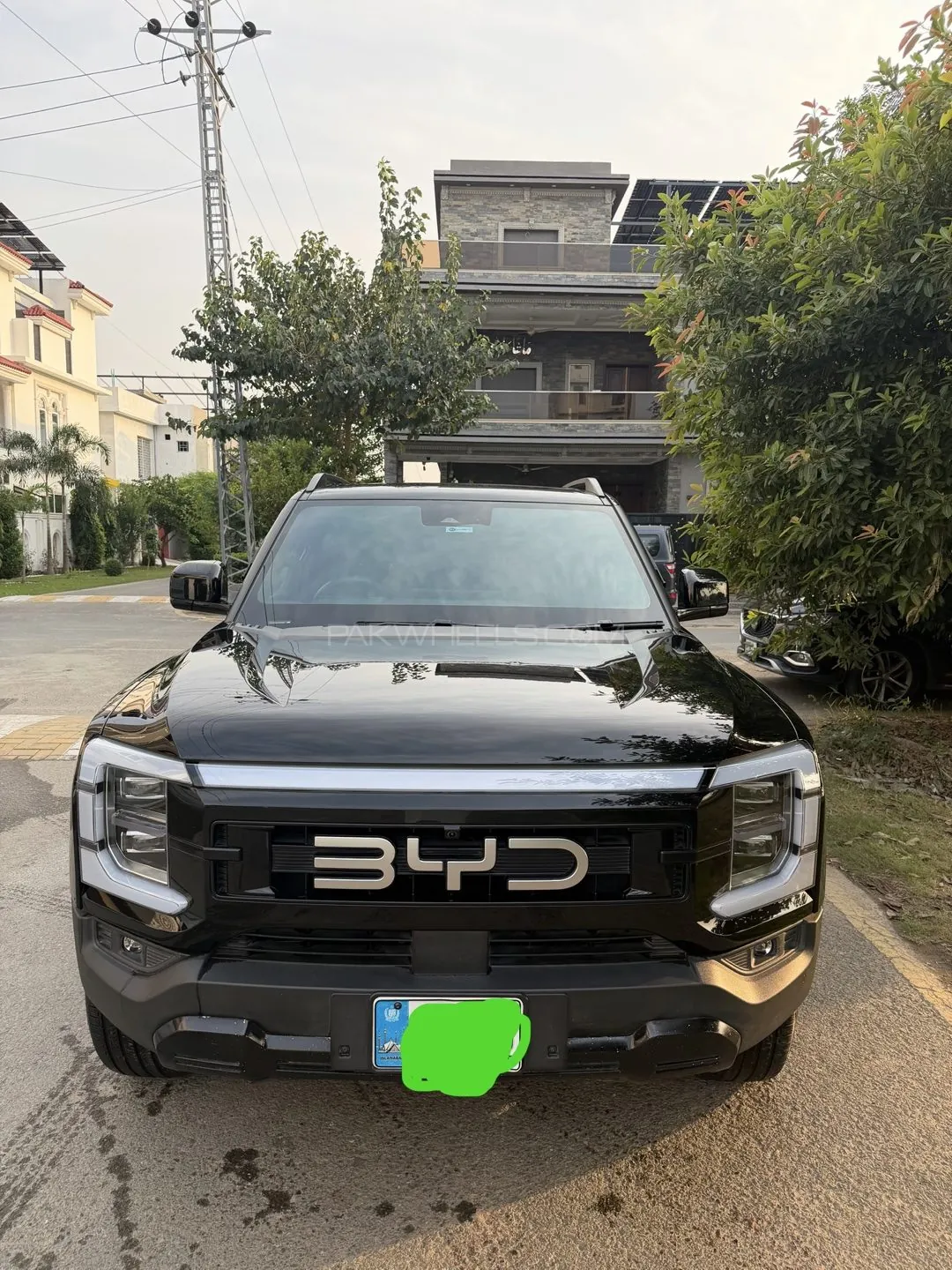 BYD Shark 6