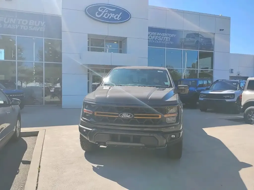 Ford F-150 2026 photo 2