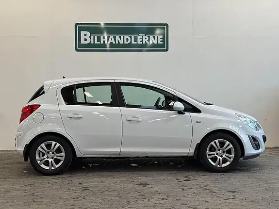 Opel Corsa 2011 photo 3