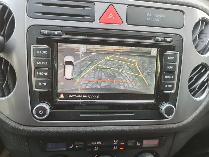 Volkswagen Tiguan 2009 photo 2