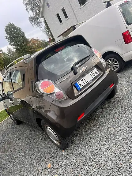 Chevrolet Spark 2010 photo 2