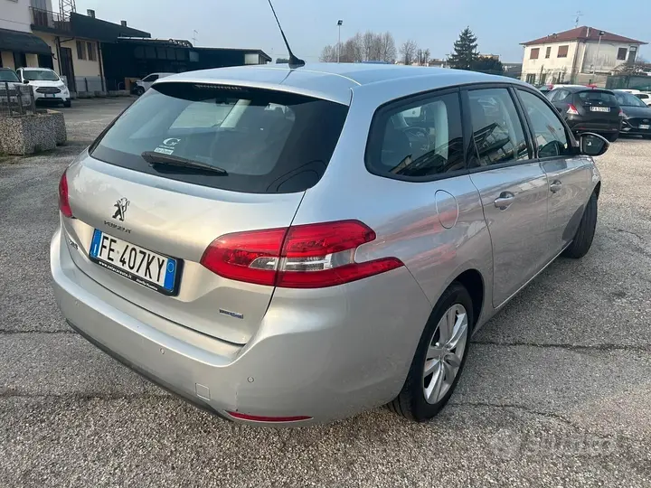 Peugeot 308 2016 photo 5