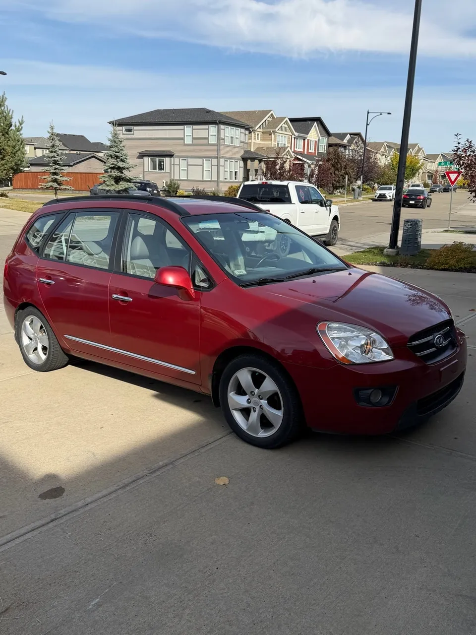 Kia Rondo 2008 photo 2