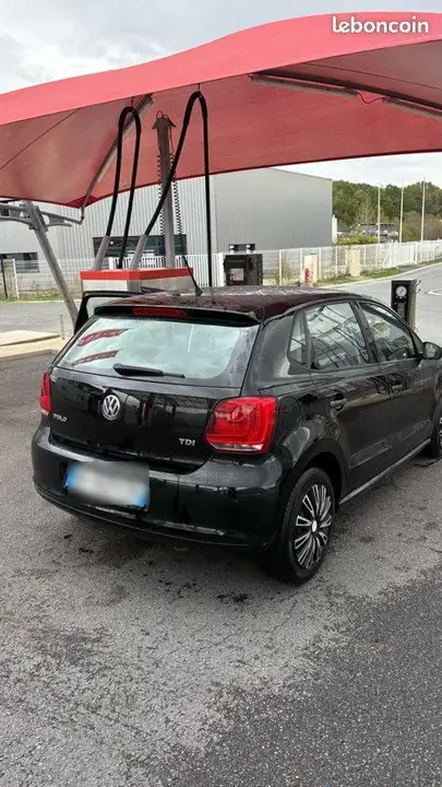 Volkswagen Polo 2010 photo 2