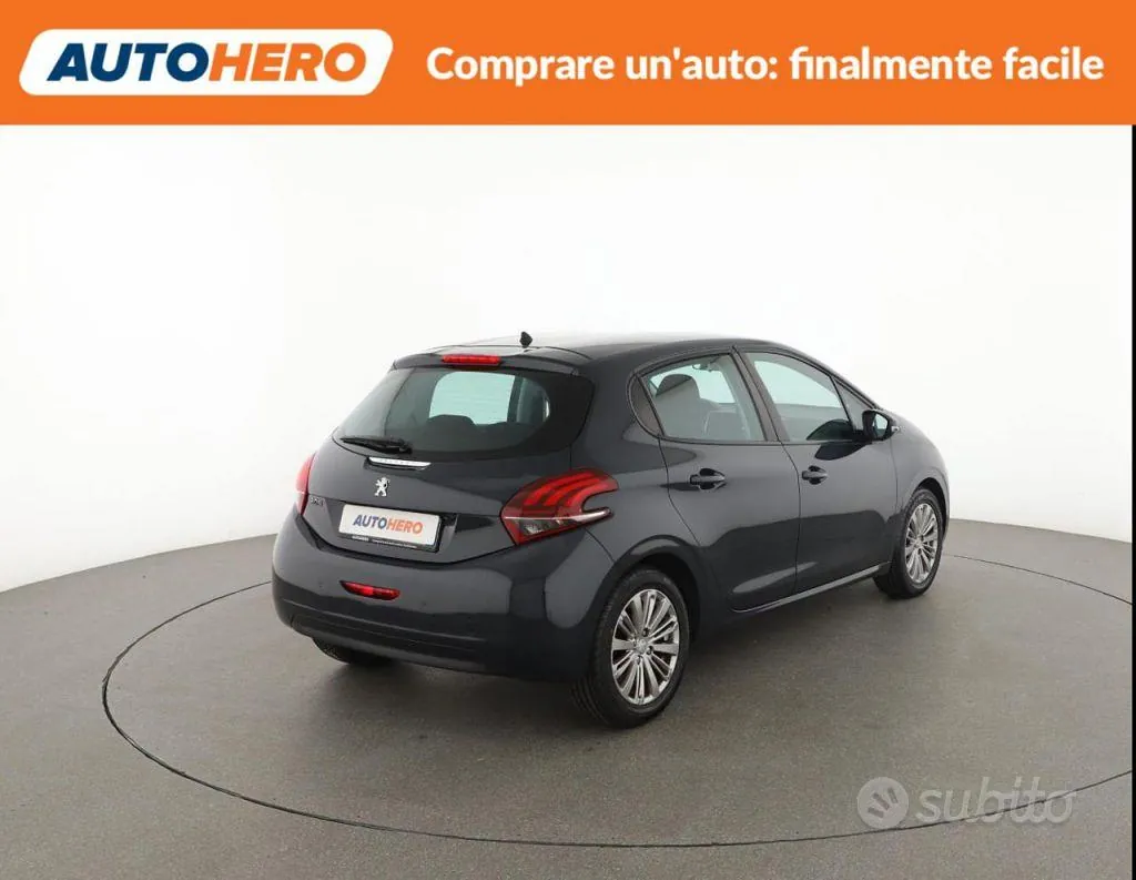 Peugeot 208 2018 photo 5