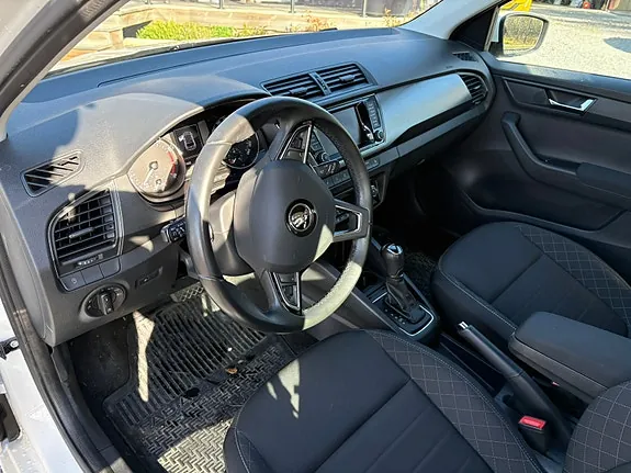 Skoda Fabia 2018 photo 3