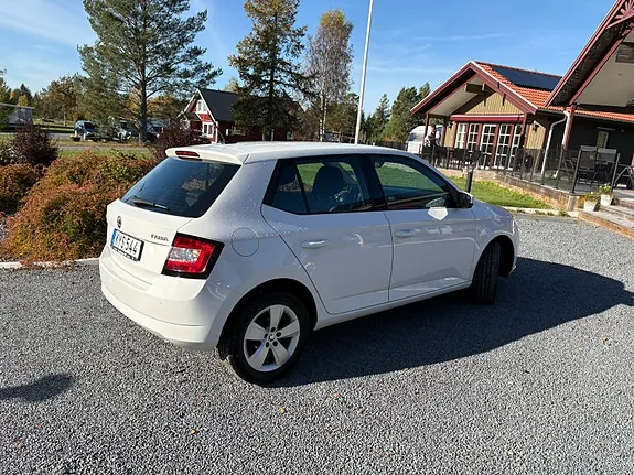 Skoda Fabia 2018 photo 2