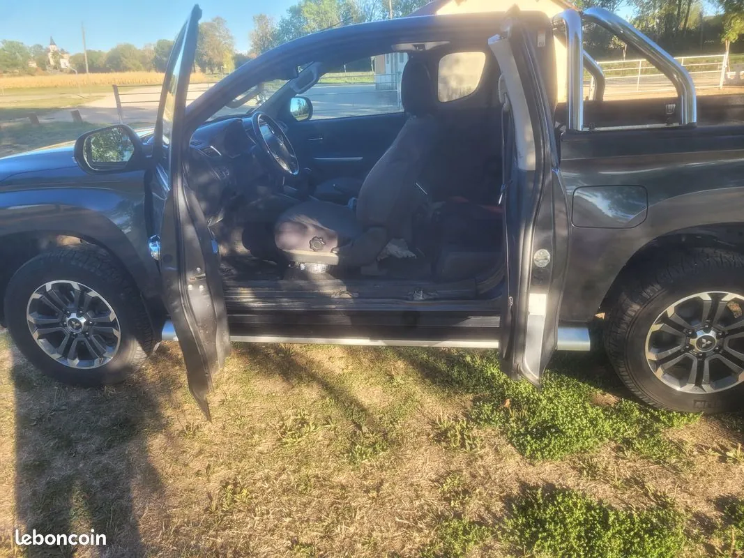 Mitsubishi L200 2020 photo 3