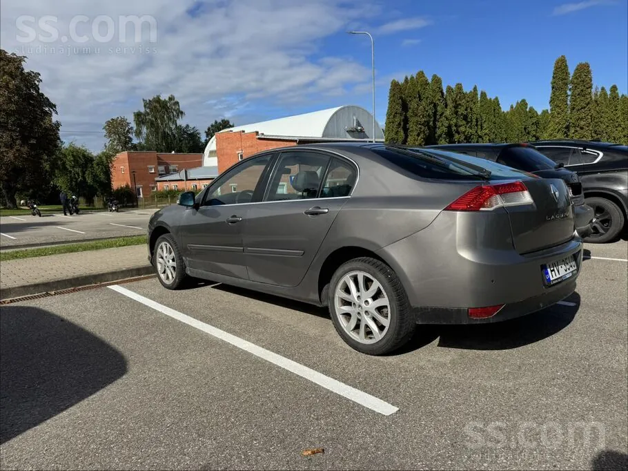 Renault Laguna 2007 photo 2
