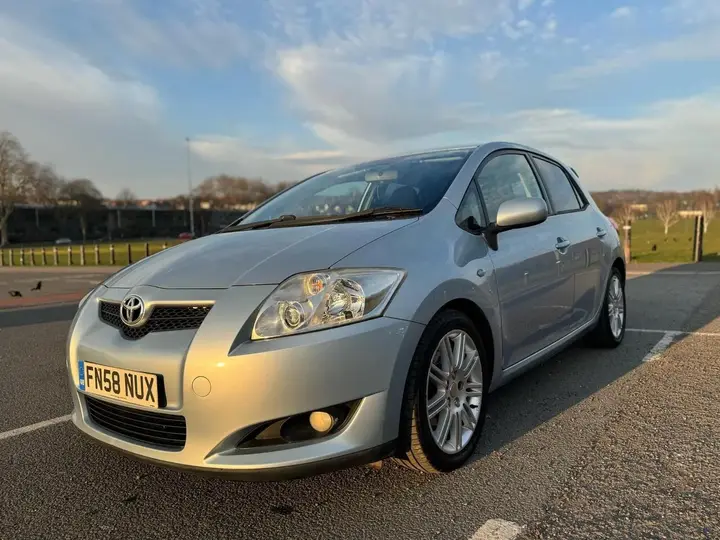 Toyota Auris 2008 photo 4