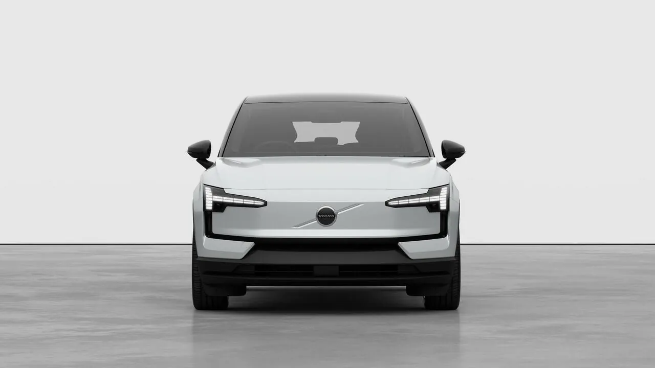 Volvo Ex30 2024 photo 3