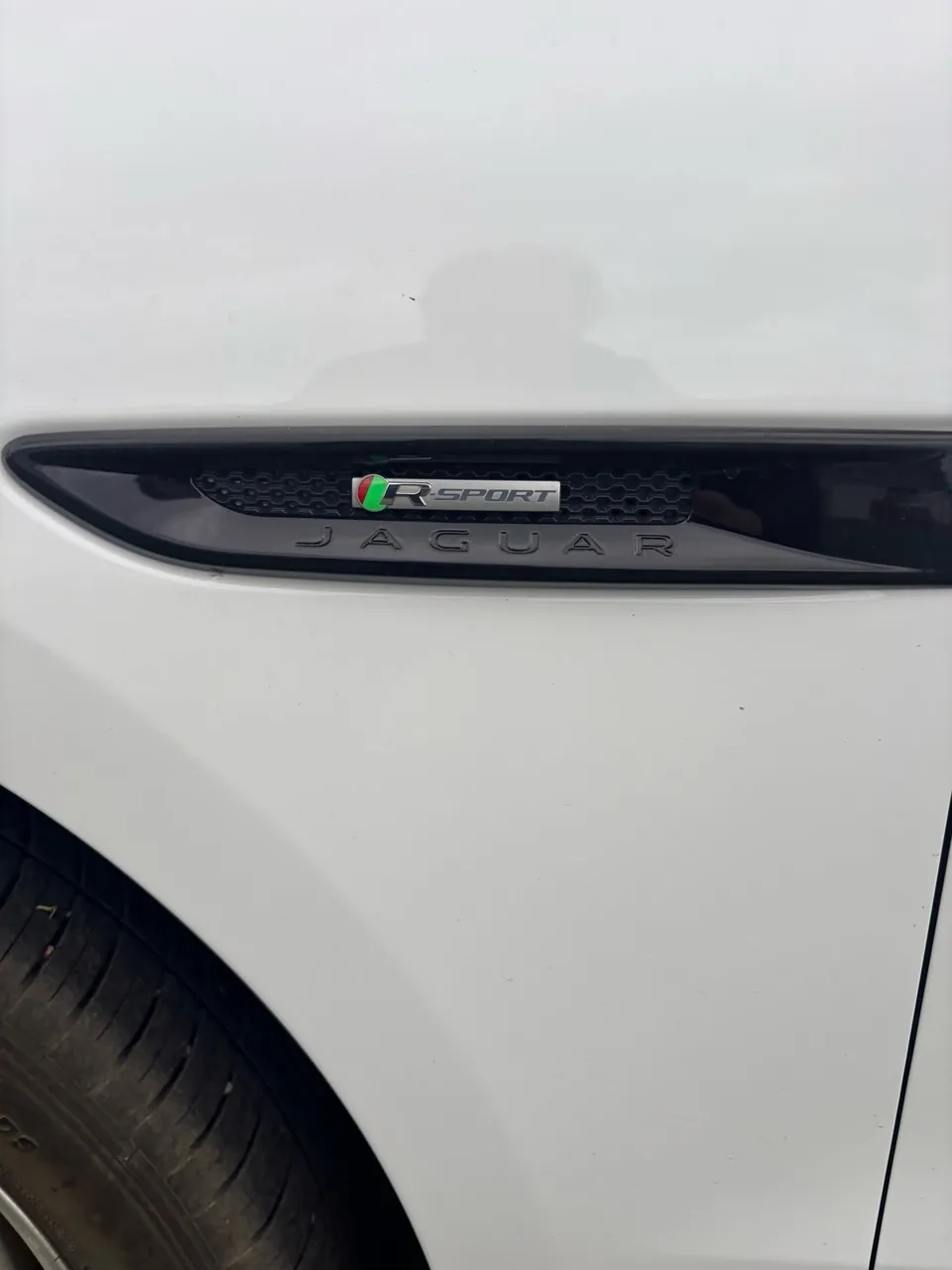 Jaguar F-Pace 2017 photo 4