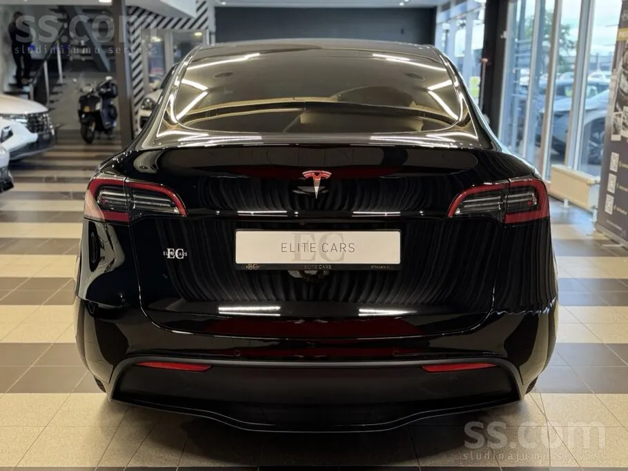Tesla Model Y 2021 photo 5