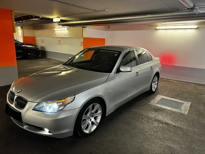 BMW 5 Series 2006 photo 2