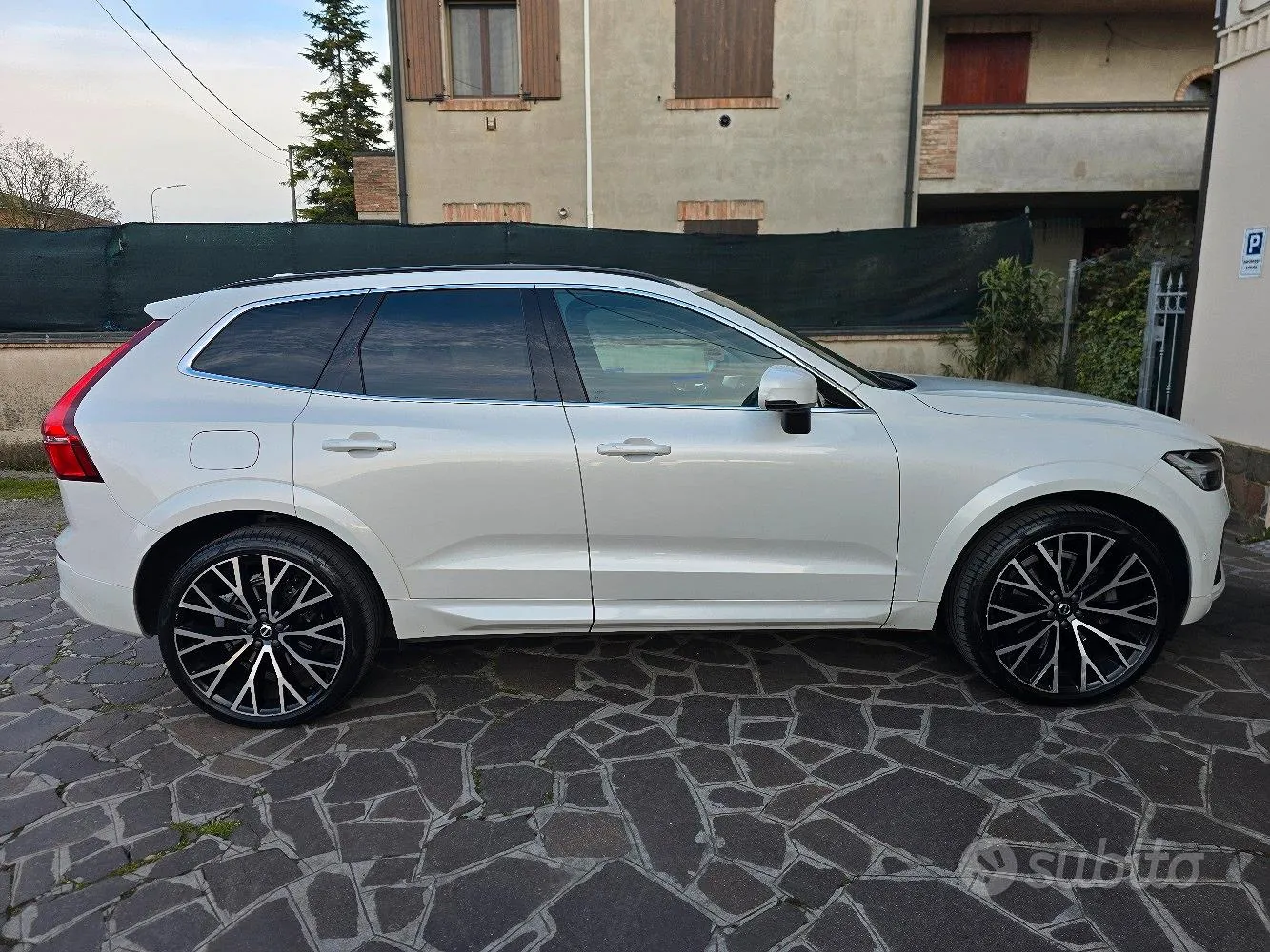 Volvo Xc60 2022 photo 4