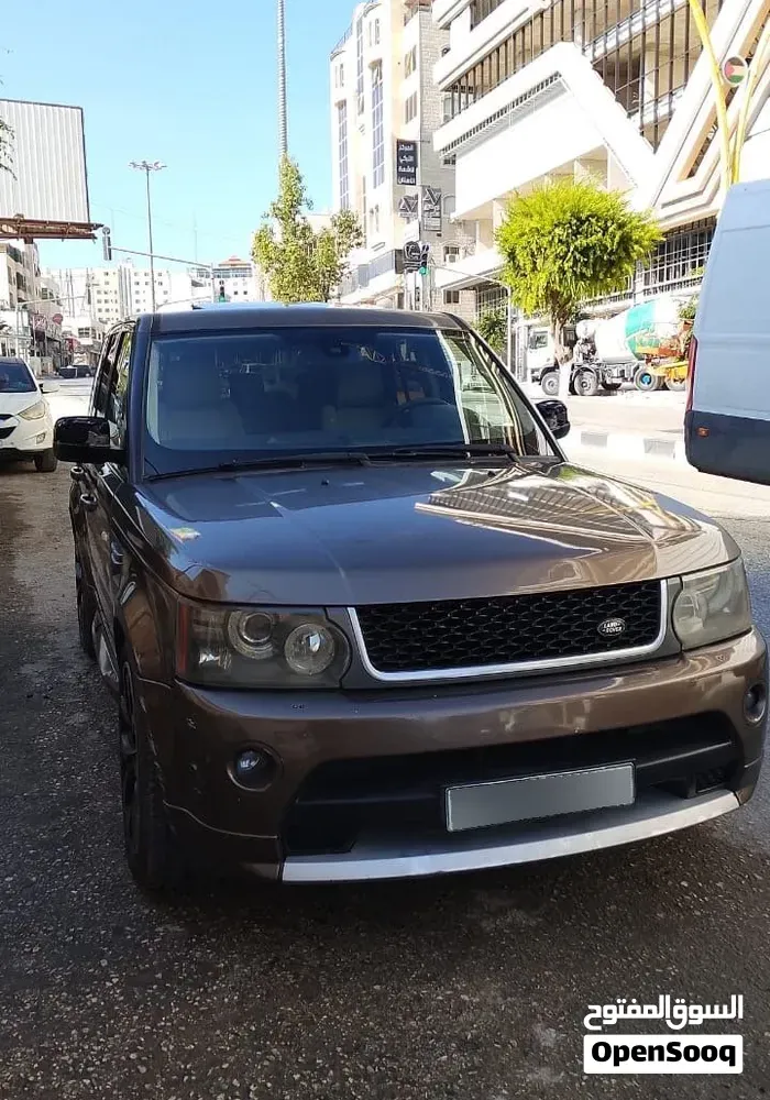 Land Rover Range Rover Sport 2010 photo 3
