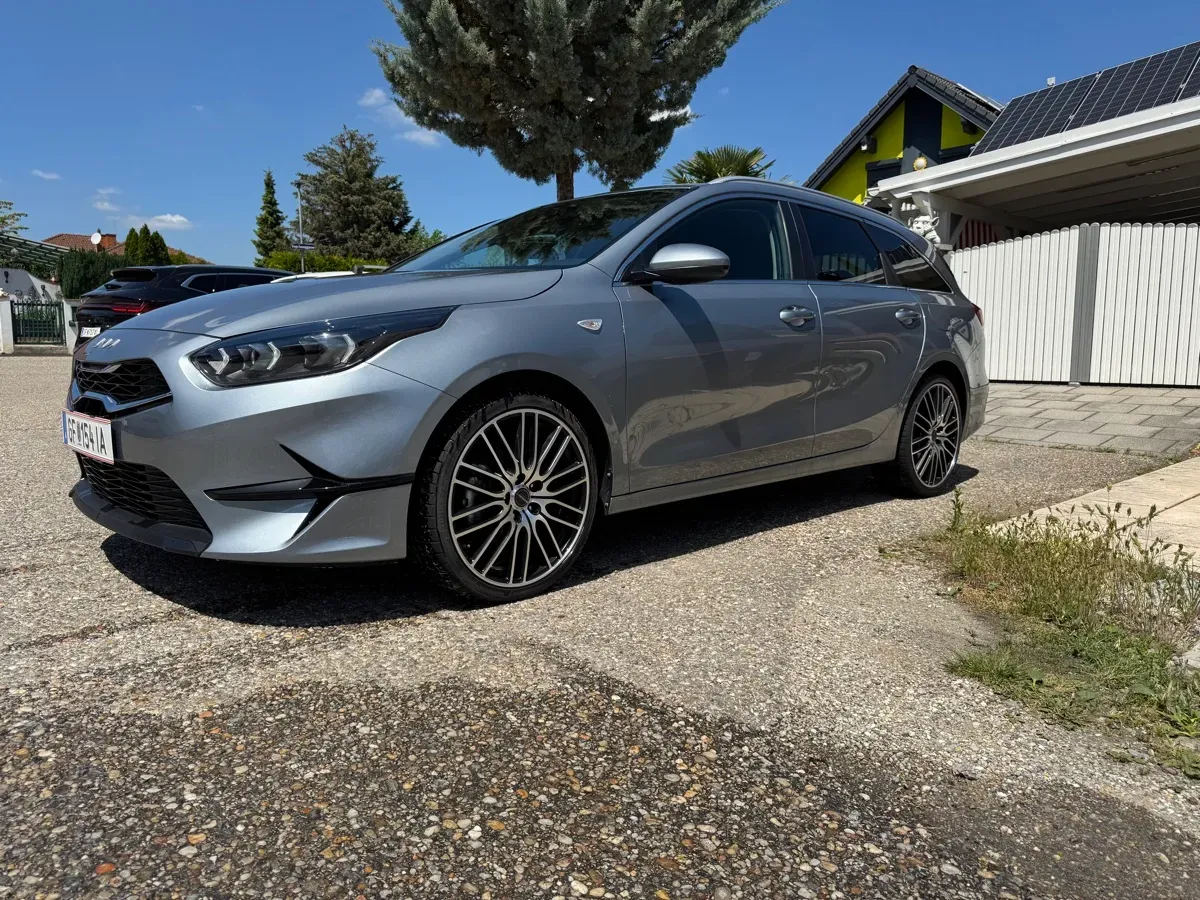 Kia Ceed 2025 photo 2