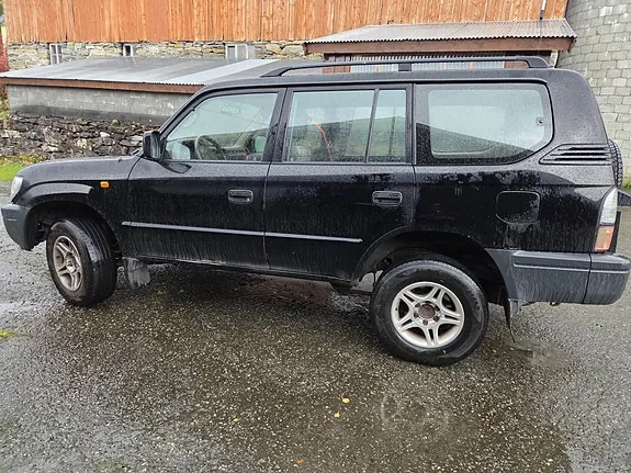 Toyota Land Cruiser 2000 photo 2