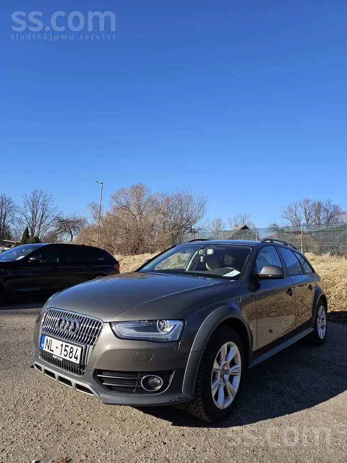 Audi Allroad 2013 photo 2