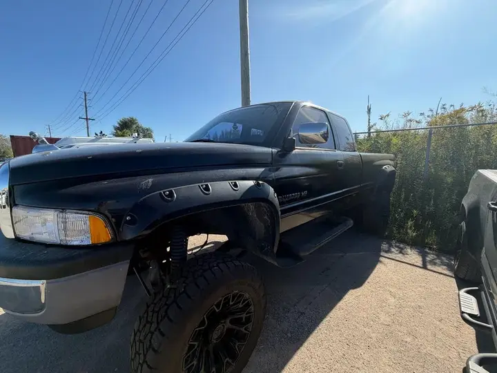 Dodge Ram 2500 1995 photo 4