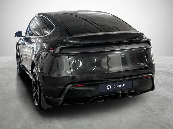 Tesla Model Y 2025 photo 4