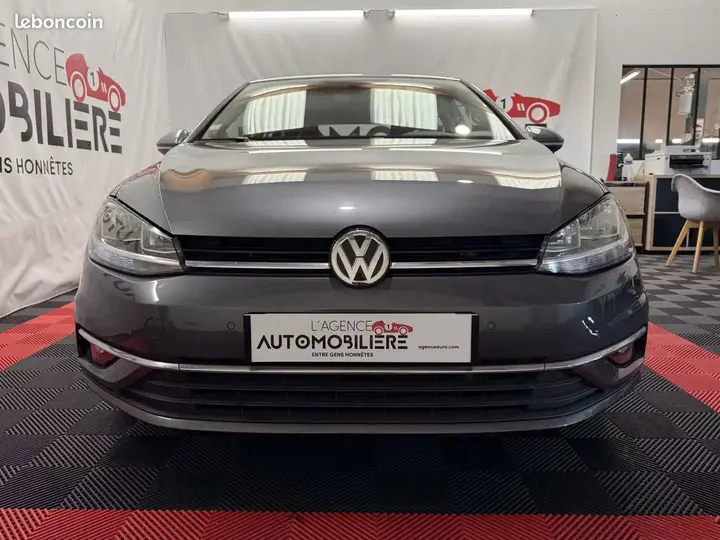 Volkswagen Golf 2018 photo 2