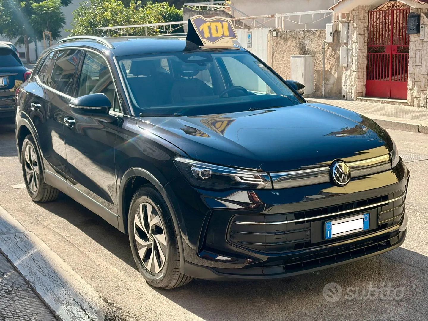 Volkswagen Tiguan 2024 photo 2