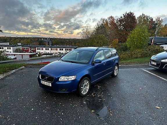 Volvo V50 2008 photo 2