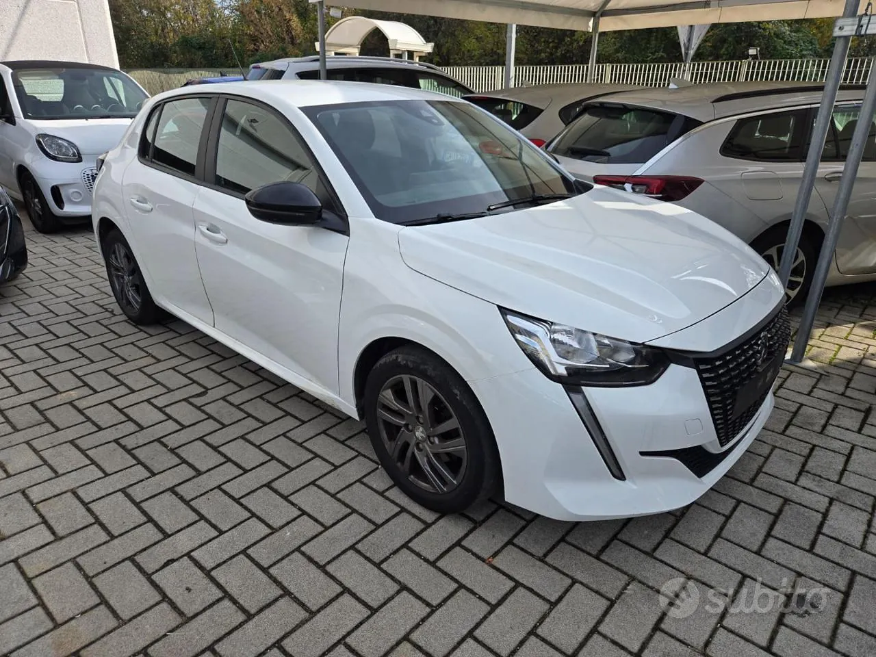 Peugeot 208 2022 photo 4