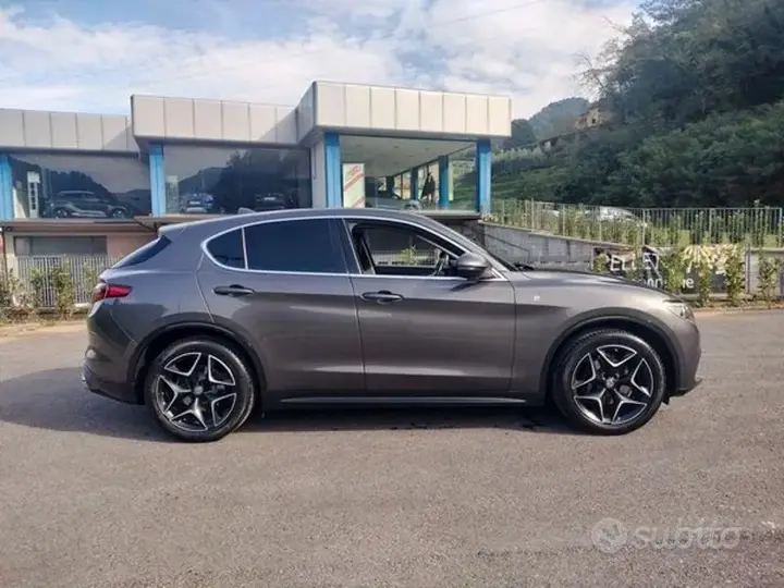 Alfa Romeo Stelvio 2020 photo 4