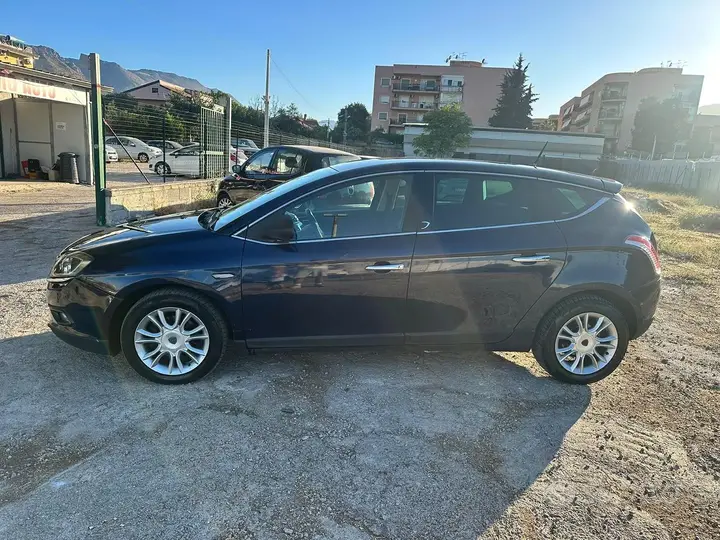 Lancia Delta 2008 photo 3