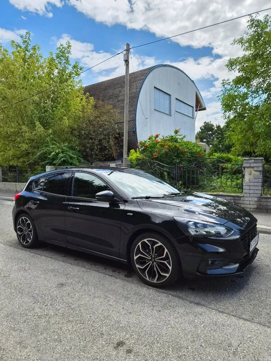 Ford Focus 2020 photo 2
